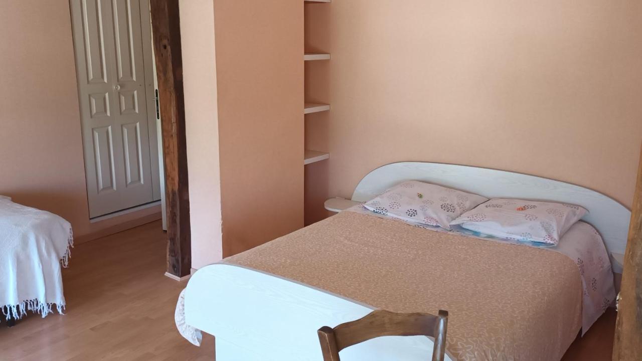 Chez Pierre Bed & Breakfast Remoncourt Rom bilde