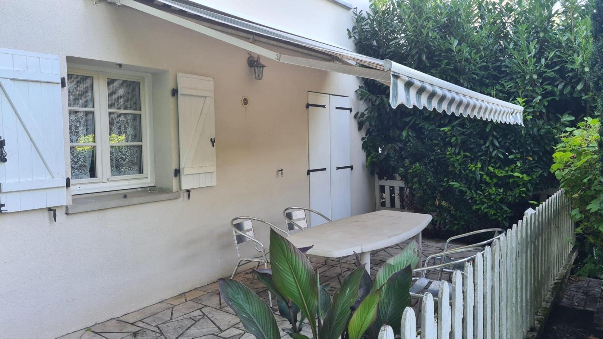 Chez Pierre Bed & Breakfast Remoncourt Rom bilde